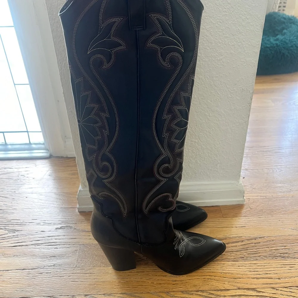 Steve Madden Lasso Black Women's Tall Western Boot with Embroidered Detail